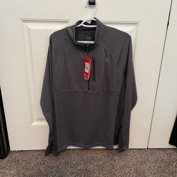 Men’s North Face size large running zip up. NWT - Picture 1 of 3